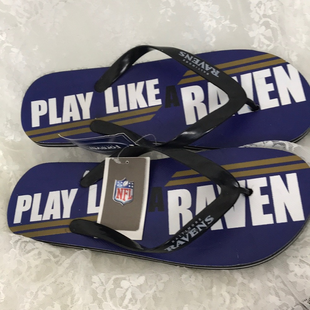 Ravens Flip Flops Size M/L NFL Official Tags